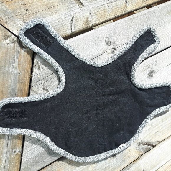 Snowflake Dog Coat Herringbone Style Velcro Closur - Picture 3 of 3
